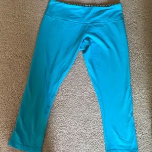 Lululemon size 4